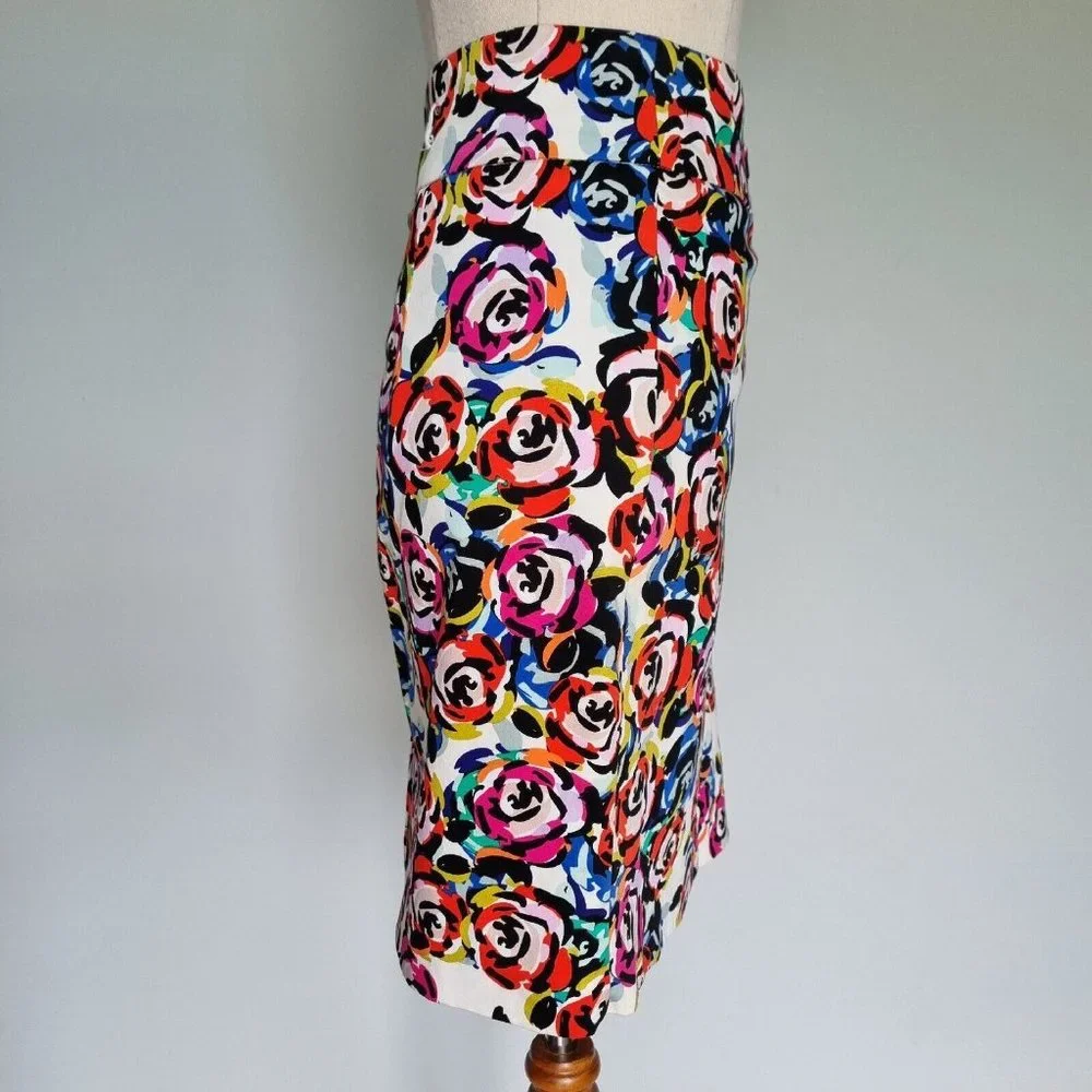 Review Multicolour Floral Rose Pencil Skirt Size 14 - Picture 4 of 6